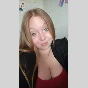 Mélyna , babysitter à Ciboure